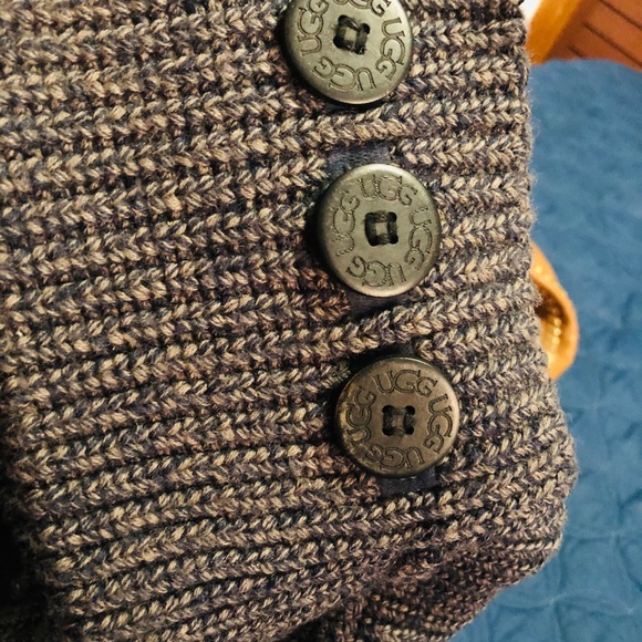 Ugg Bailey Button Boot 8 RARE - Picture 5 of 9